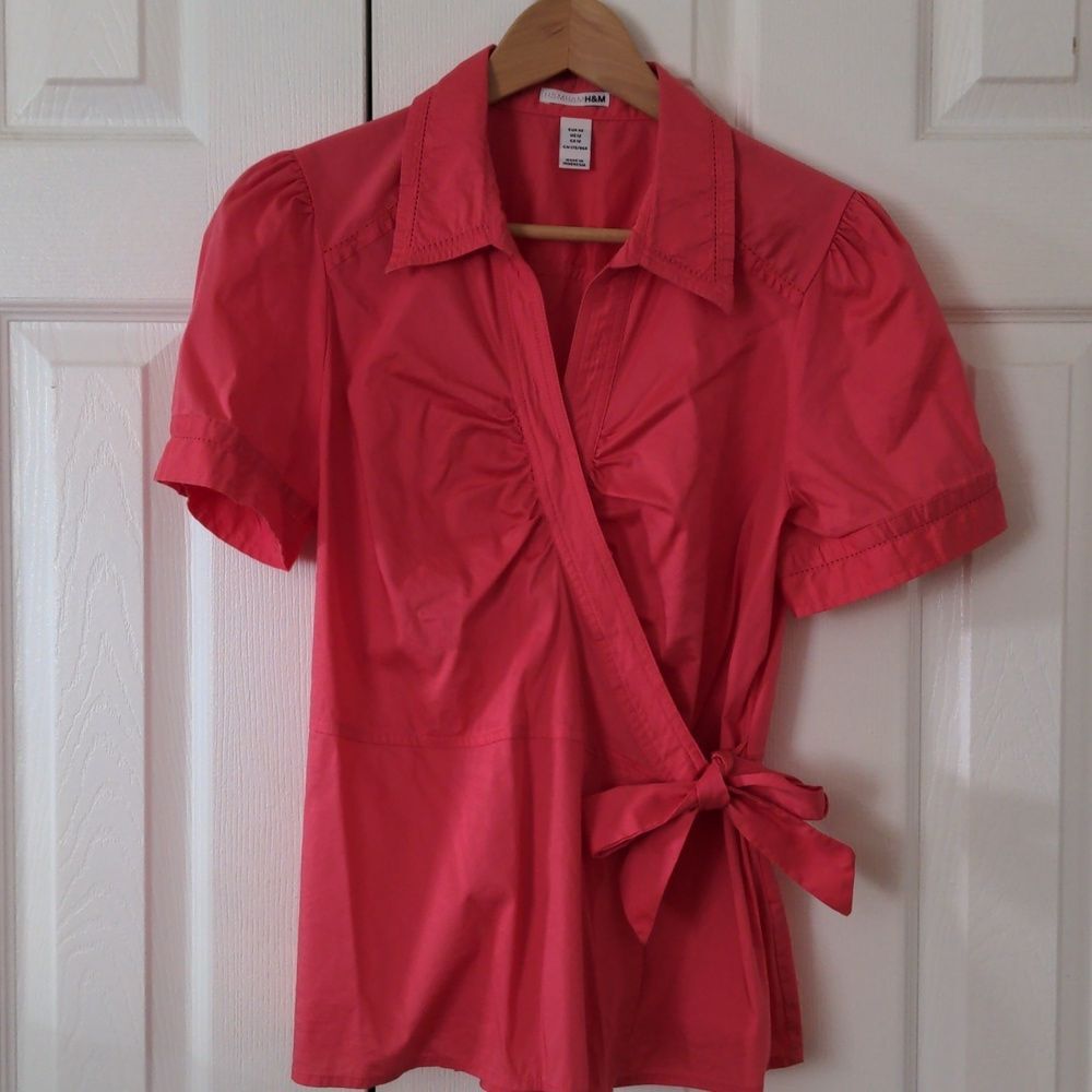 Excellent condition H&M wrap blouse coral color eyelet‎ details